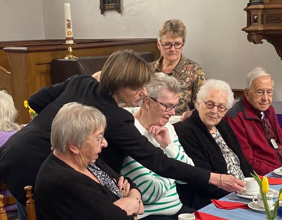 Kijken naar mogelijkheden van mensen en mensen mogelijkheden laten zien